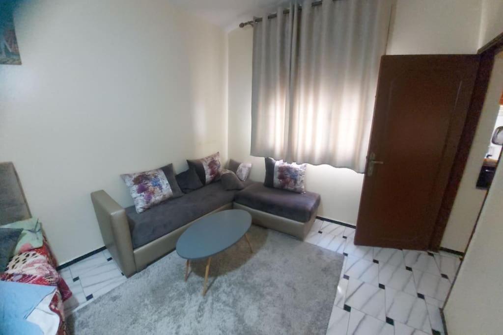 Appartement Au Centre De Tanger Nejma ภายนอก รูปภาพ